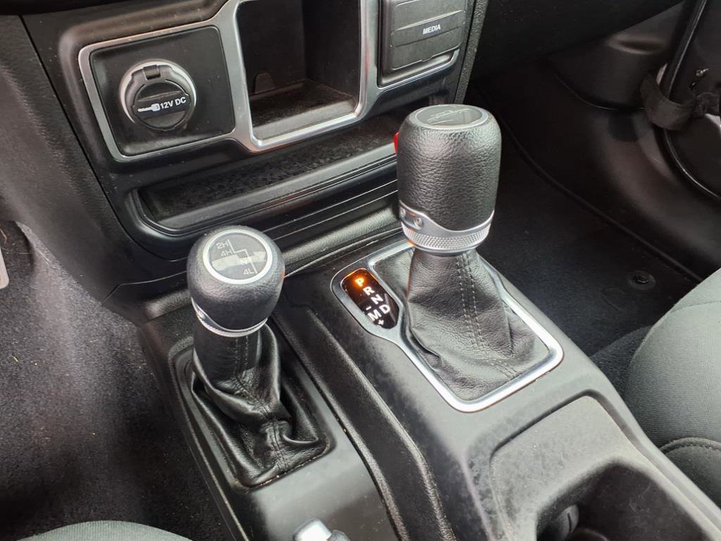 Used 2022 Jeep Gladiator Sport w/ Trailer Tow Package image 14