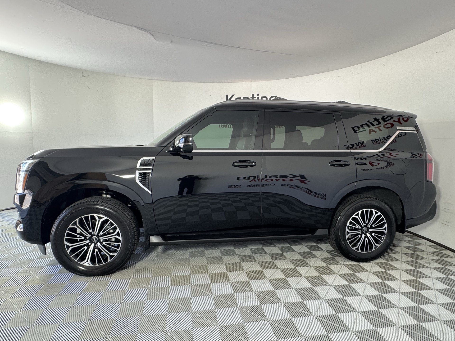 Used 2026 Nissan Armada SL AWD/4WD image 8