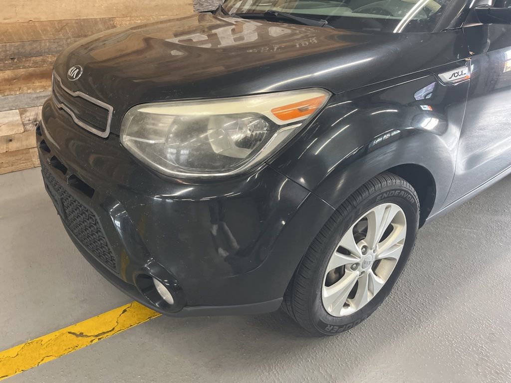 Used 2016 Kia Soul + image 3