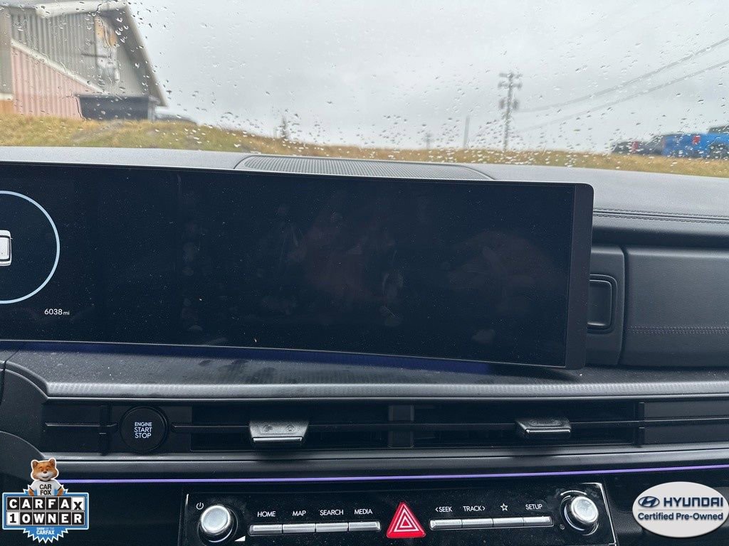 Used 2025 Hyundai Santa Fe Calligraphy image 8