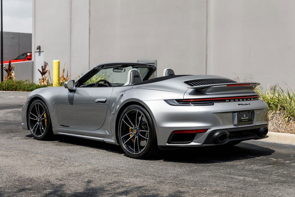 Used 2021 Porsche 911 Turbo image 3