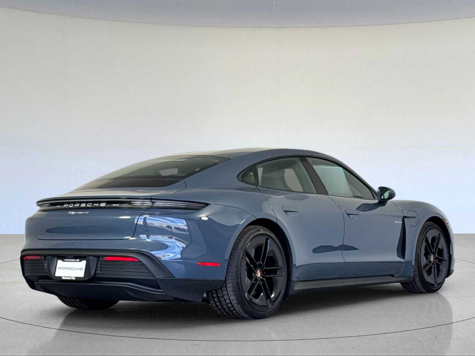 New 2026 Porsche Taycan image 8