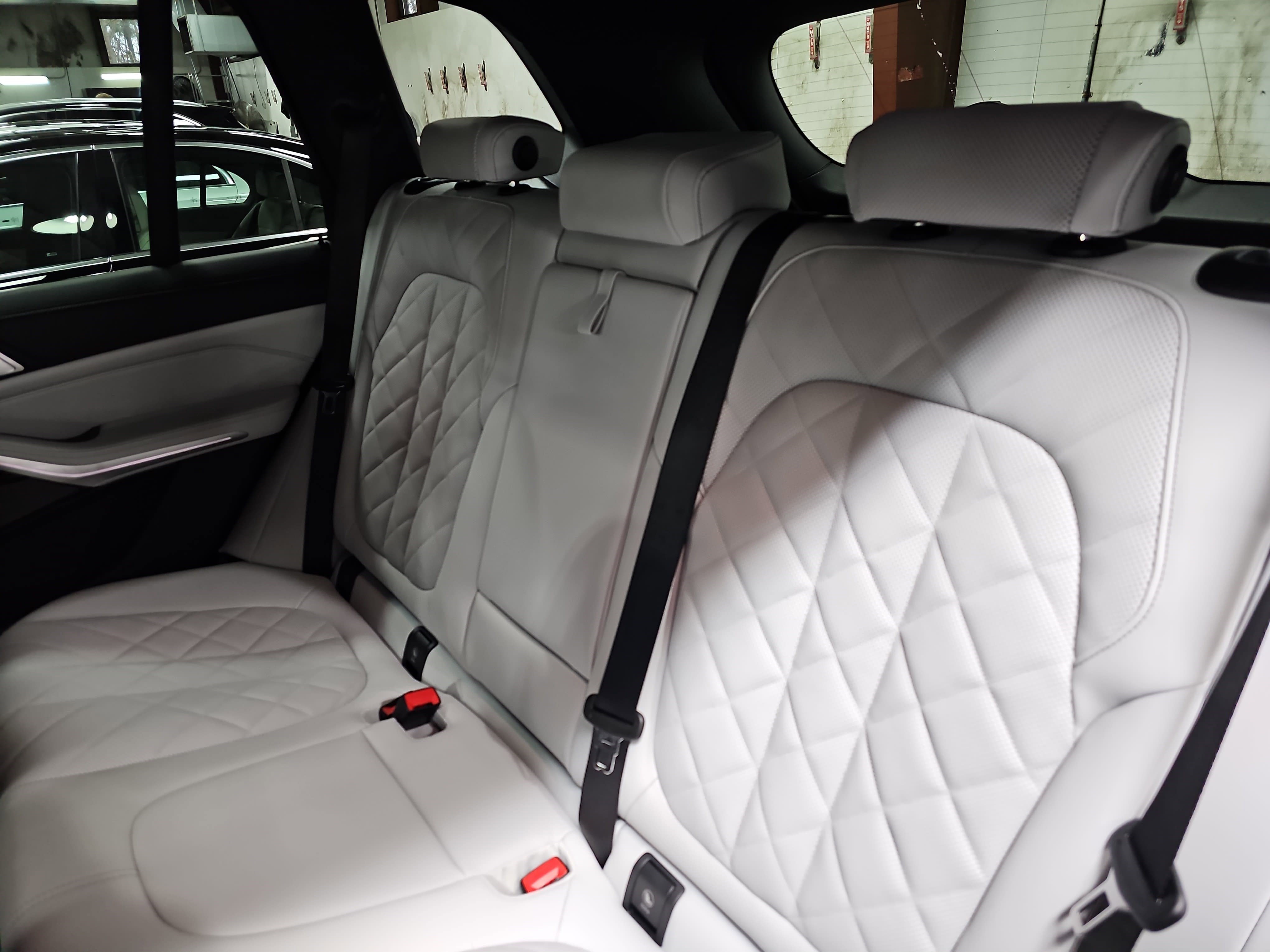 New 2026 BMW X5 xDrive40i w/ Climate Comfort Package image 14