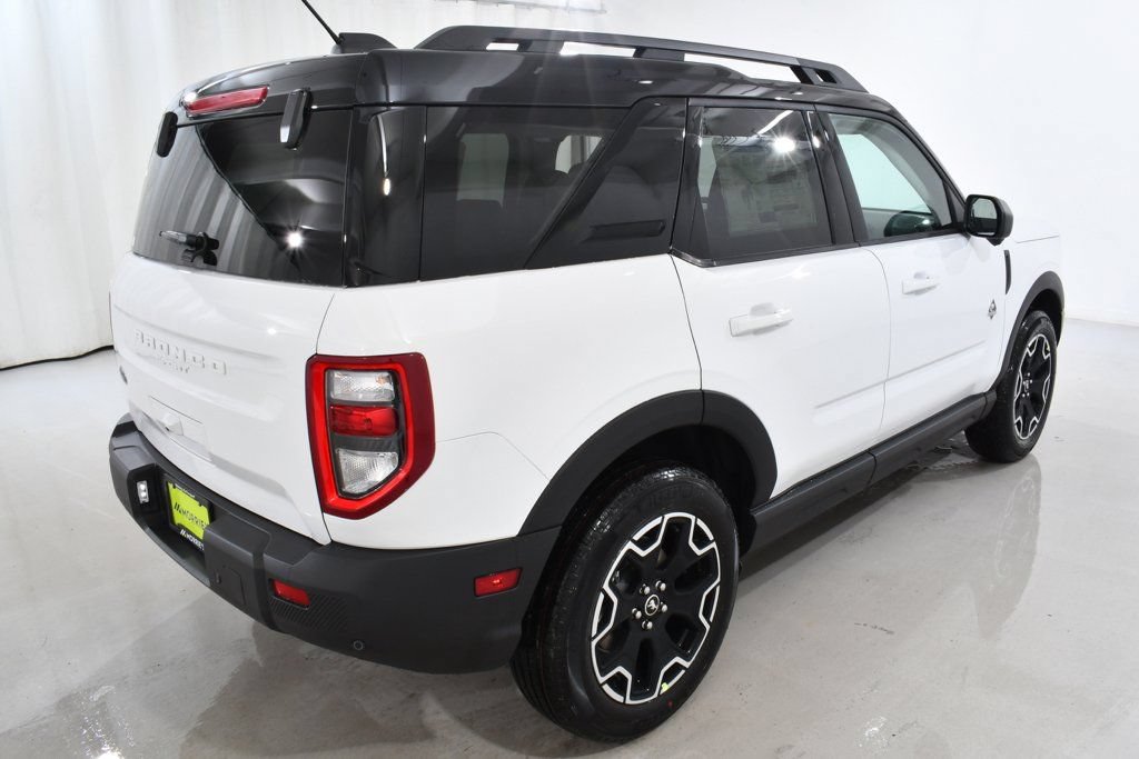 New 2025 Ford Bronco Sport Outer Banks w/ Outer Banks Tech Package+ AWD/4WD image 11