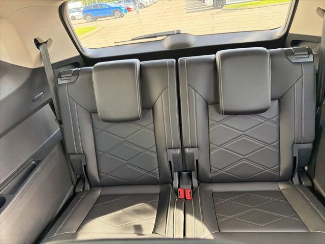 Used 2025 Volkswagen Atlas SE AWD/4WD image 10