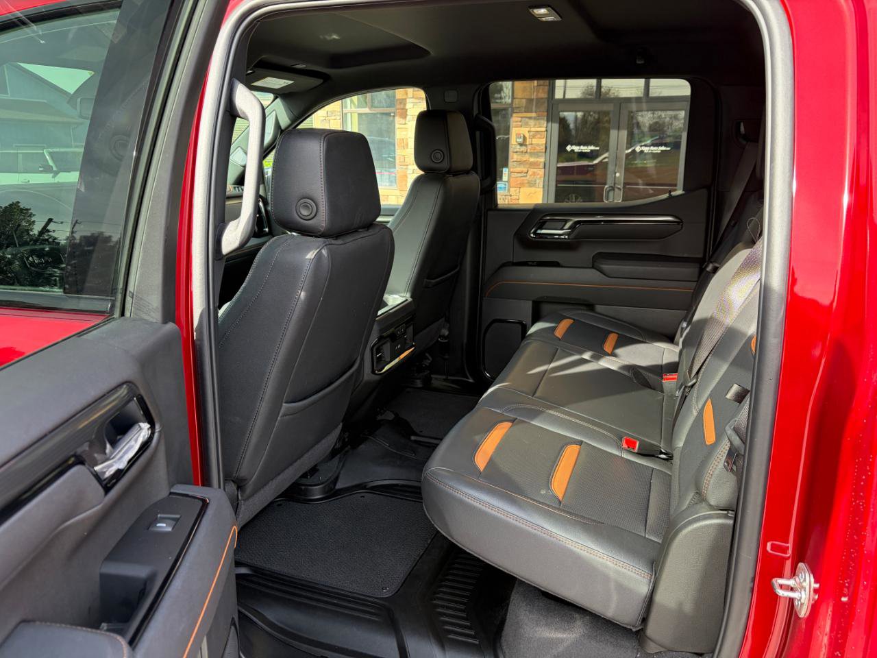 Used 2025 GMC Sierra 1500 AT4 w/ AT4 Premium Package image 5