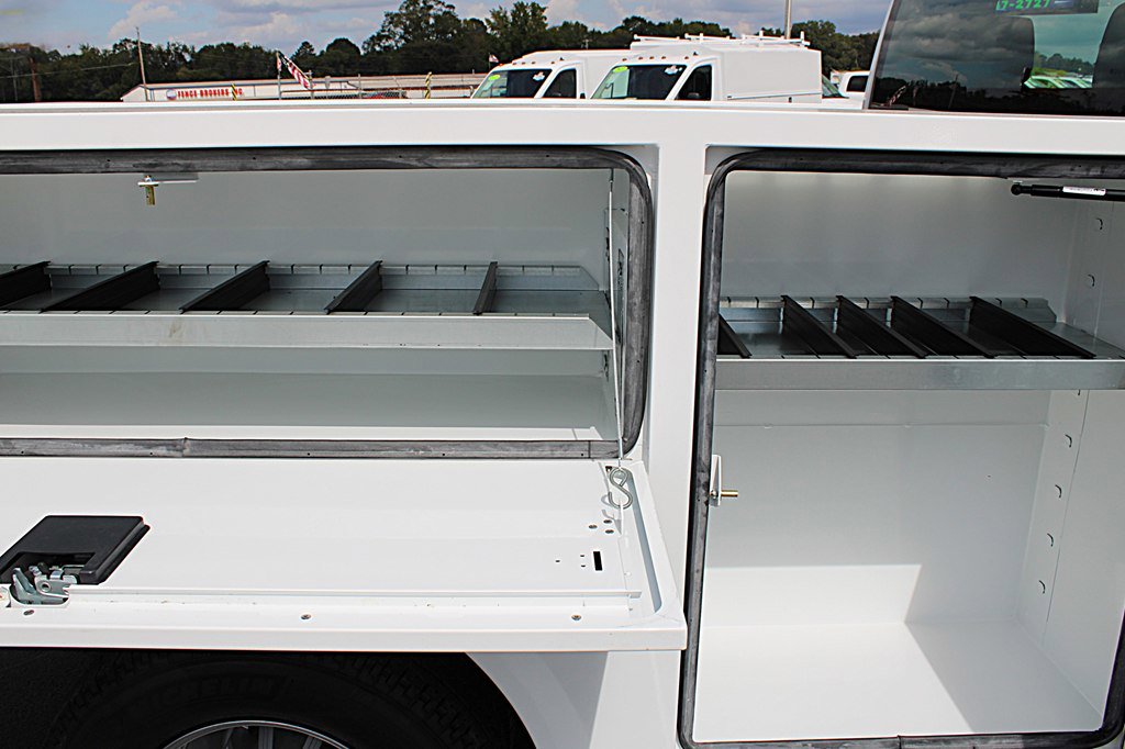 Used 2024 Chevrolet Silverado 3500 W/T w/ Snow Plow Prep Package image 11