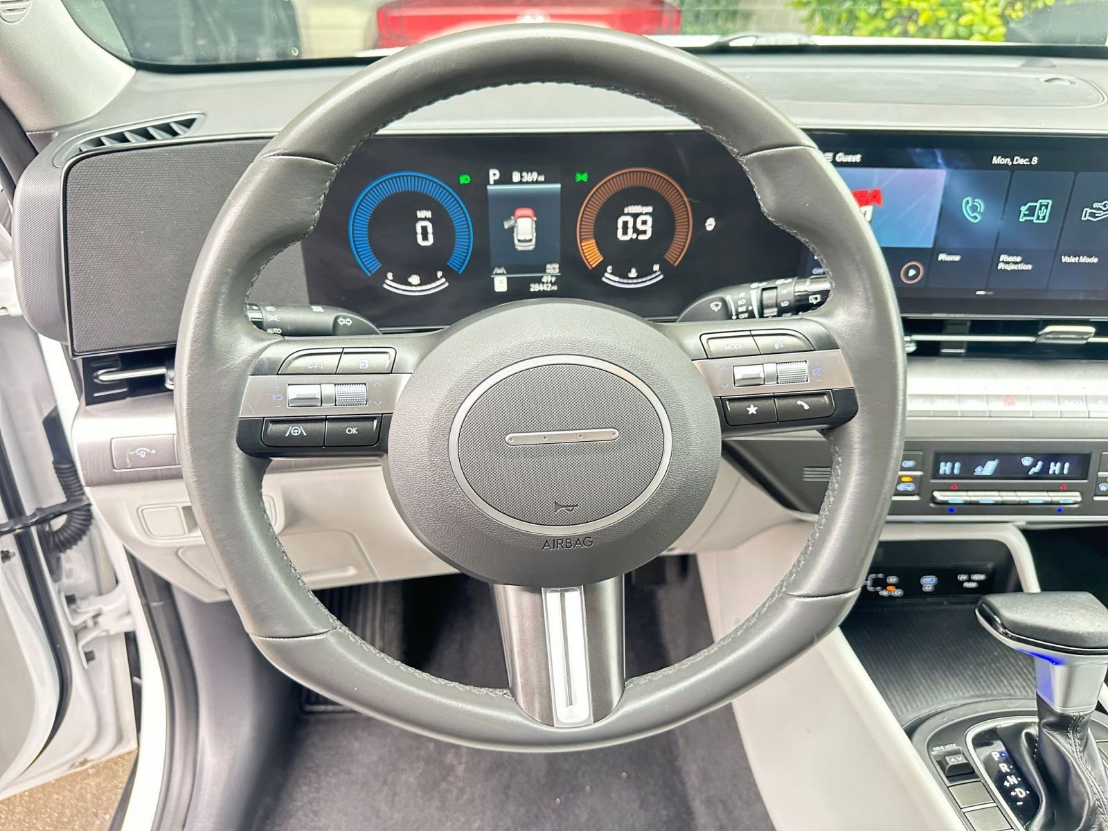 Used 2025 Hyundai Kona SEL image 28