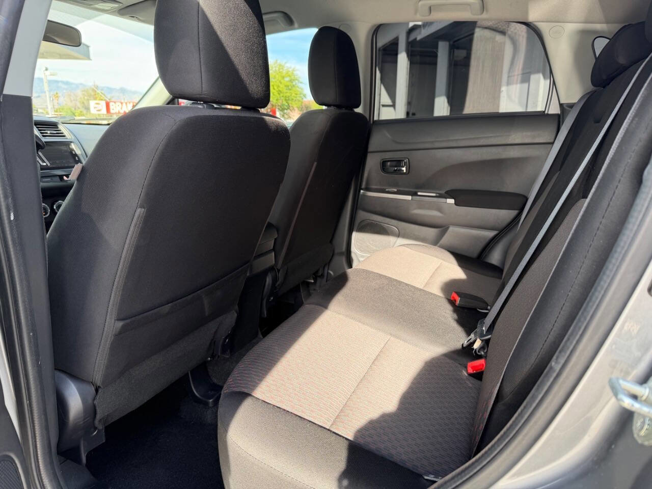 Used 2019 Mitsubishi Outlander Sport SE image 7