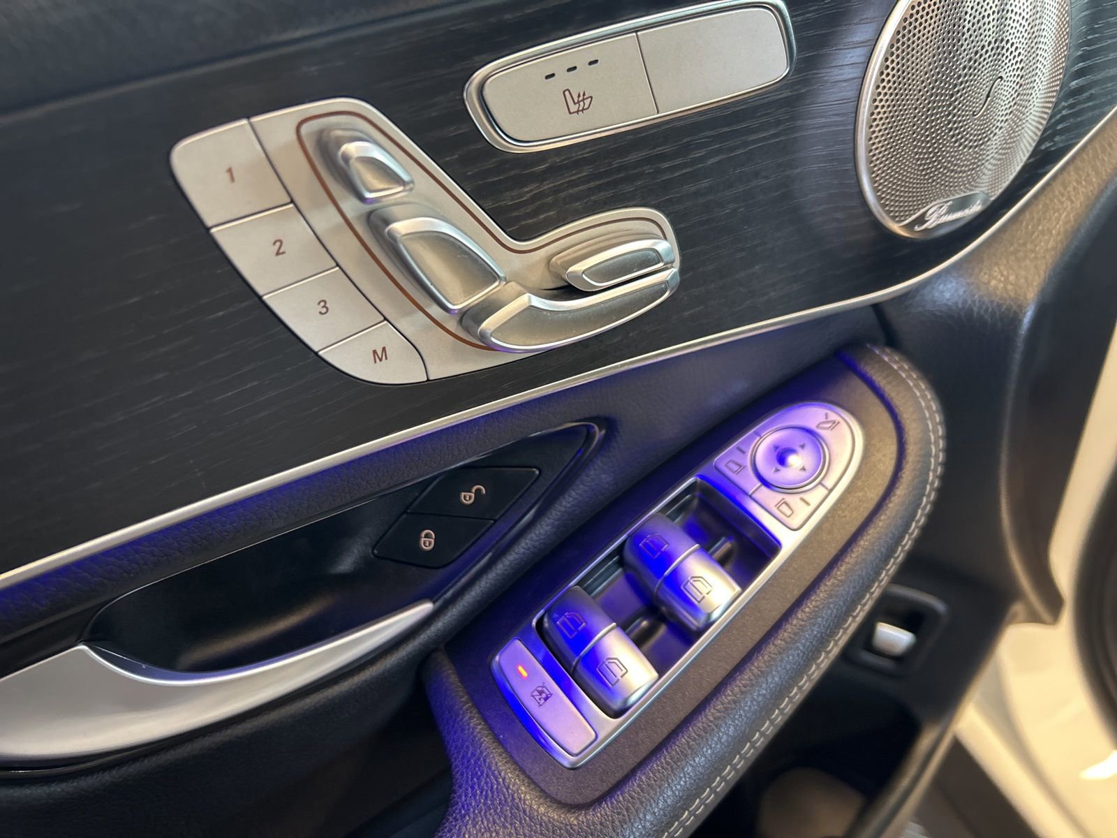 Used 2021 Mercedes-Benz GLC 300 4MATIC Coupe image 14