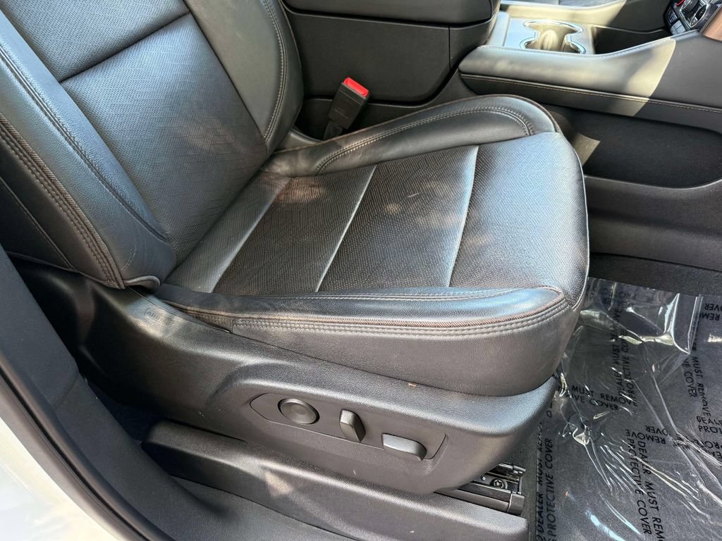 Used 2022 Chevrolet Suburban High Country w/ Max Trailering Package AWD/4WD image 15