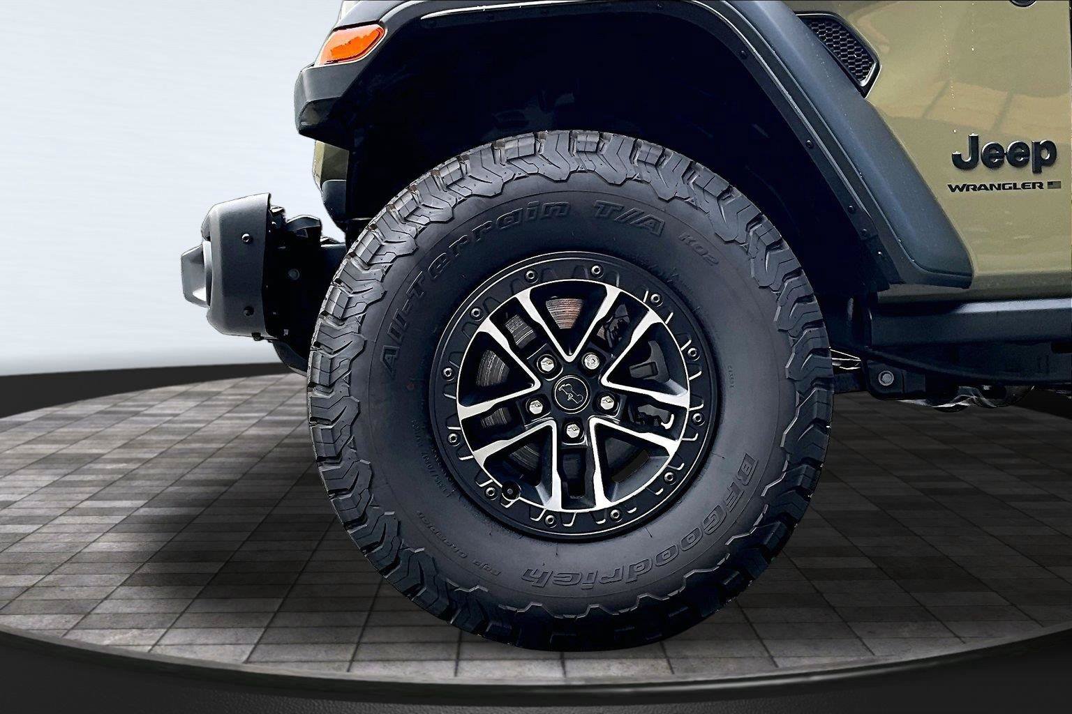 New 2026 Jeep Wrangler Unlimited Rubicon 392 w/ Quick Order Package 27X Moab AWD/4WD image 12