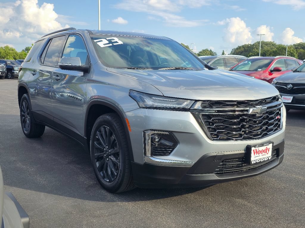 Certified 2023 Chevrolet Traverse RS w/ LPO, Floor Liner Package AWD/4WD image 6