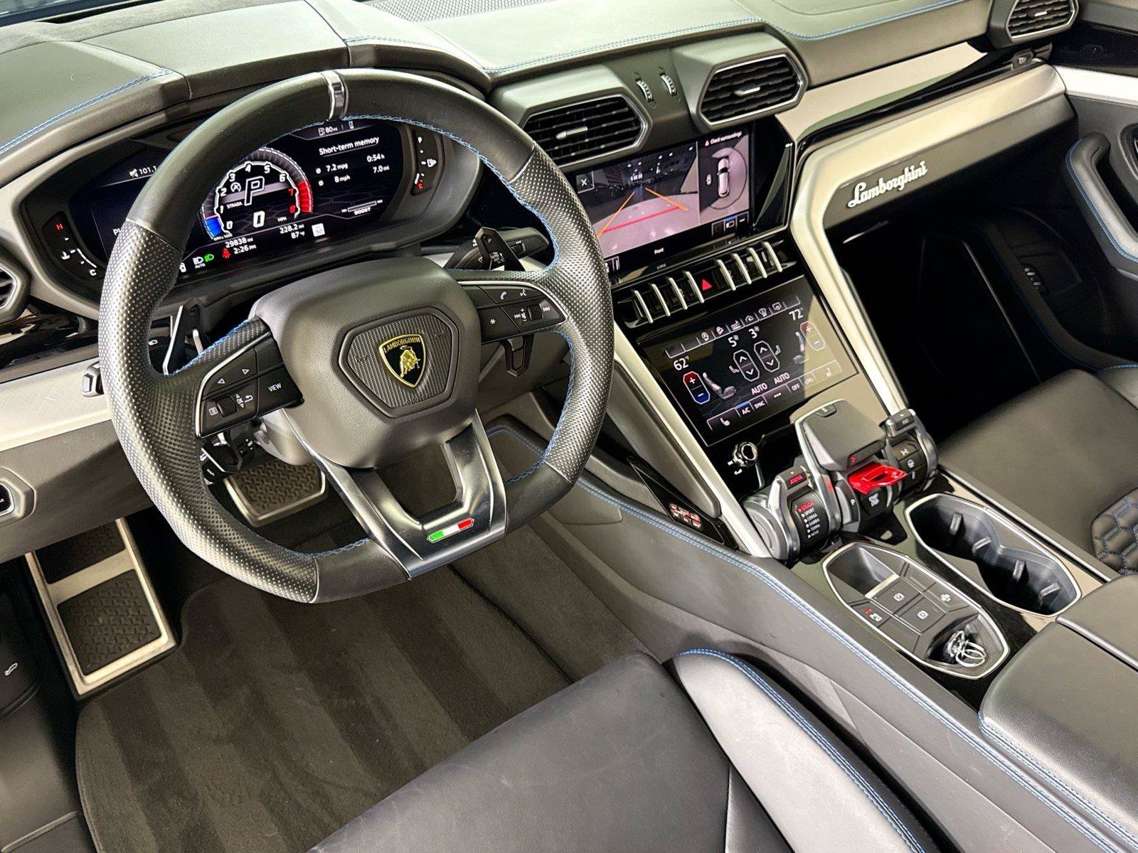 Used 2020 Lamborghini Urus AWD/4WD image 21