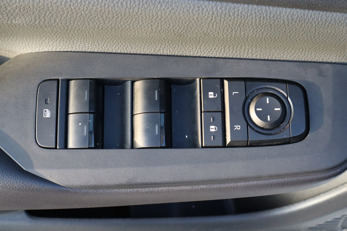 Used 2024 Toyota Prius LE image 14