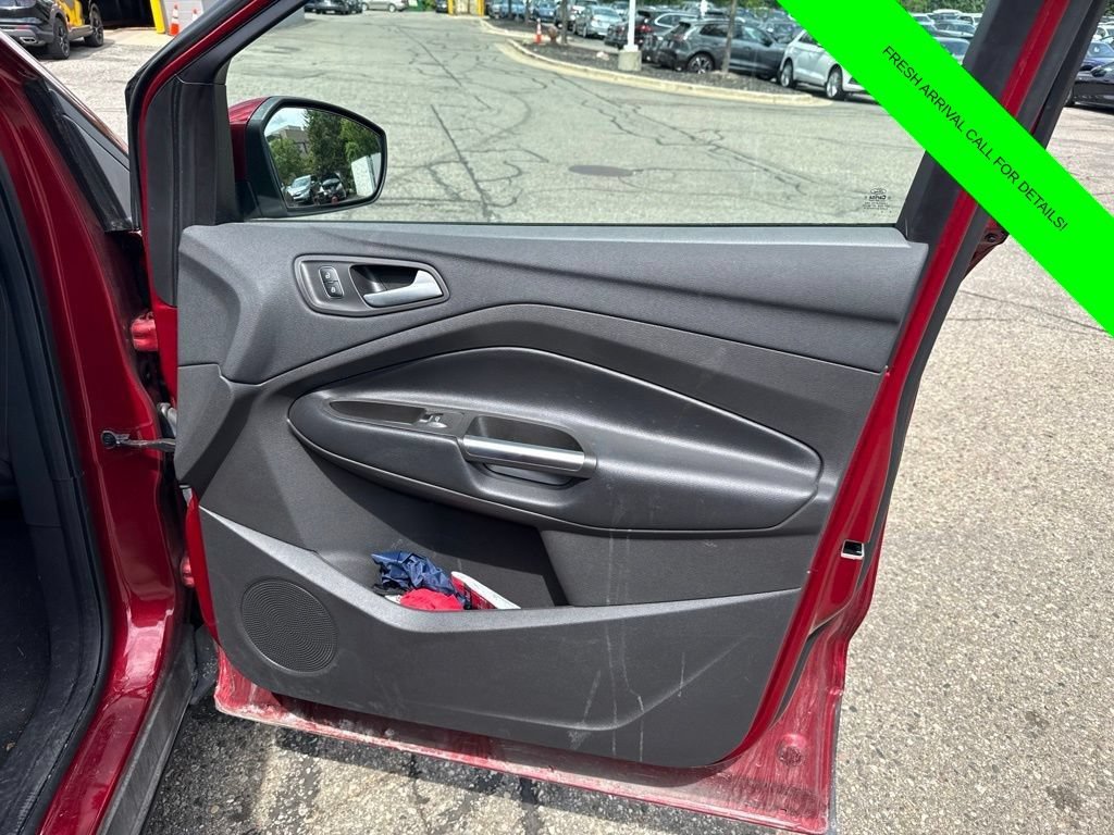 Used 2019 Ford Escape SEL AWD/4WD image 23