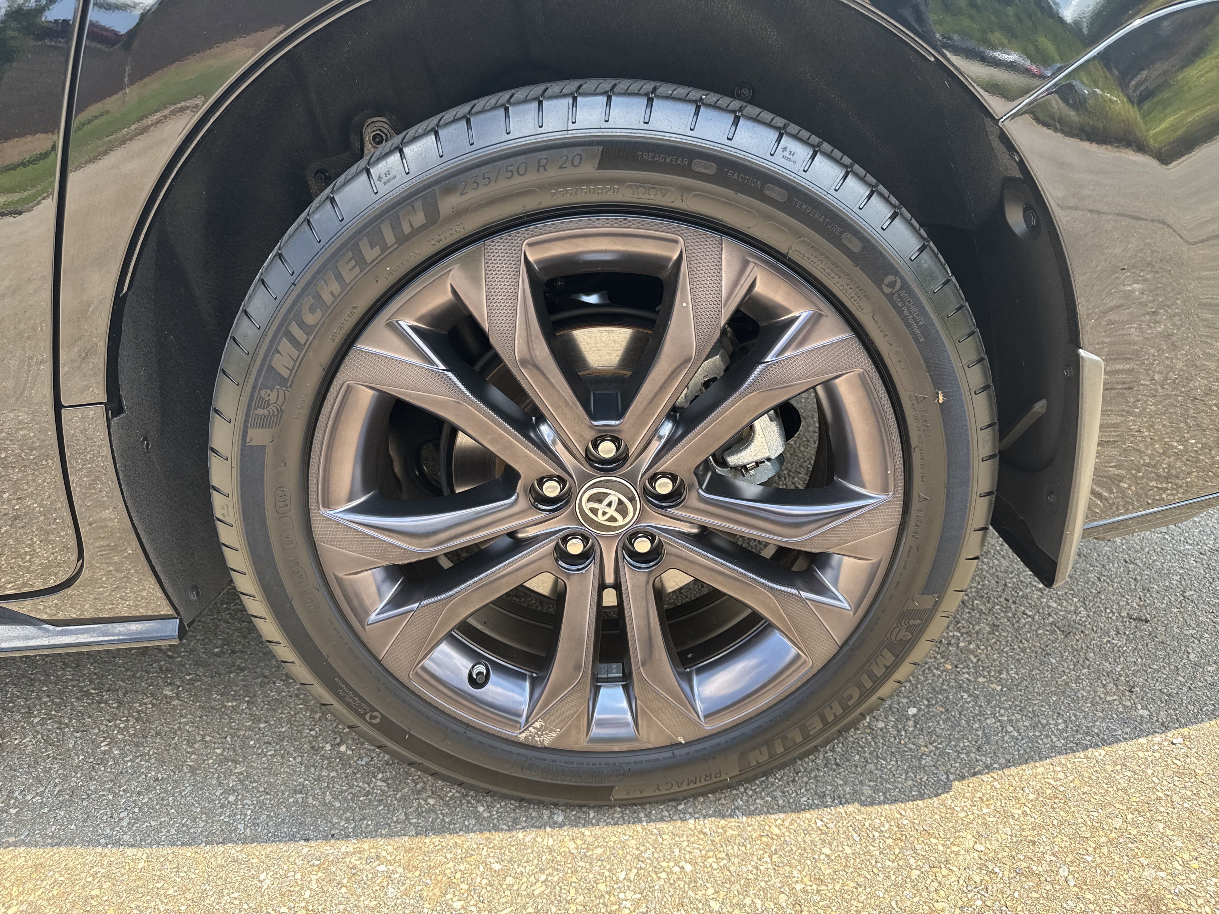 Used 2024 Toyota Sienna XSE w/ XSE Plus Package image 20