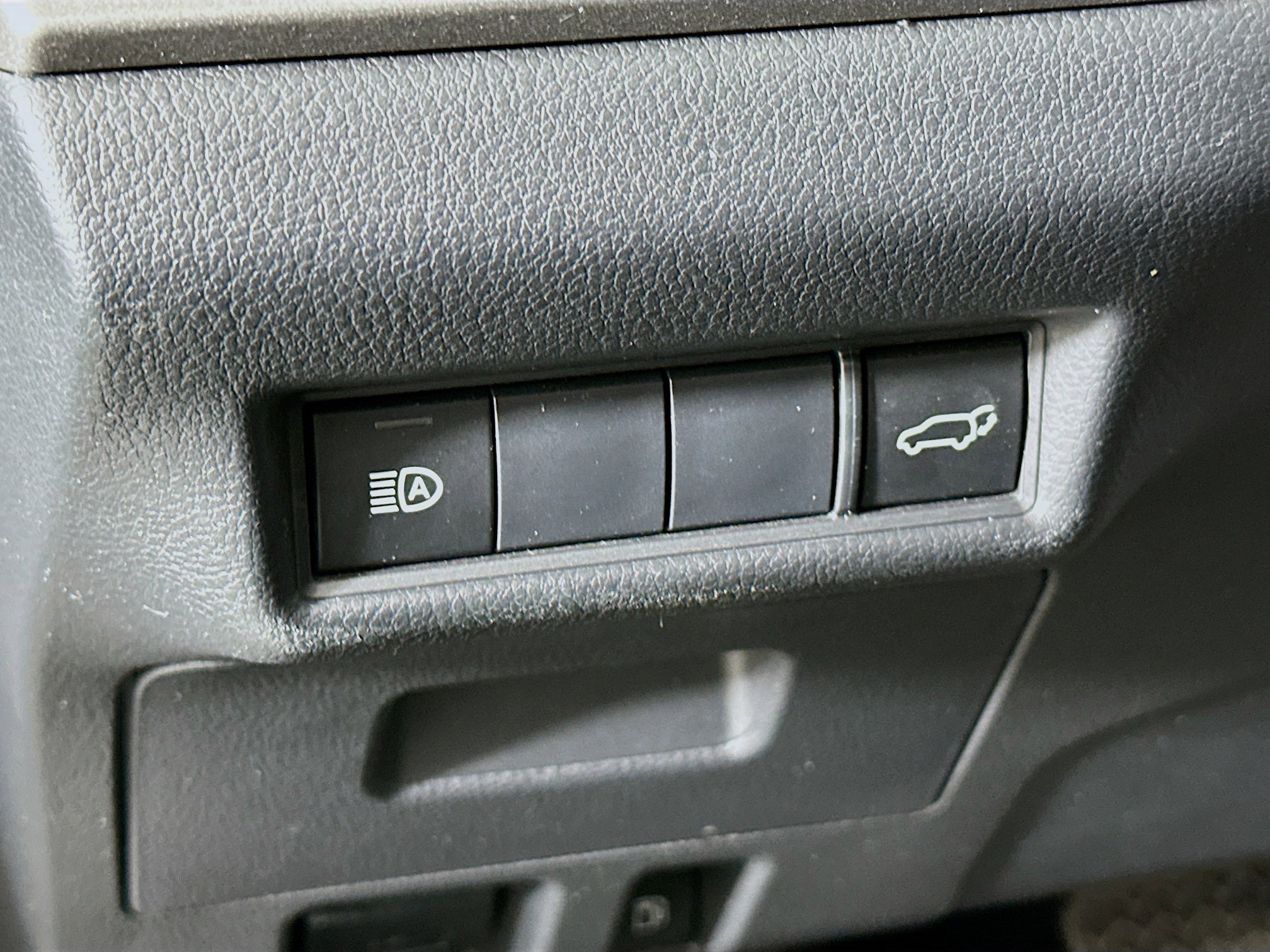 Used 2025 Toyota Grand Highlander AWD image 17