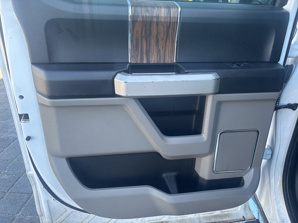 Used 2019 Ford F150 Lariat image 27