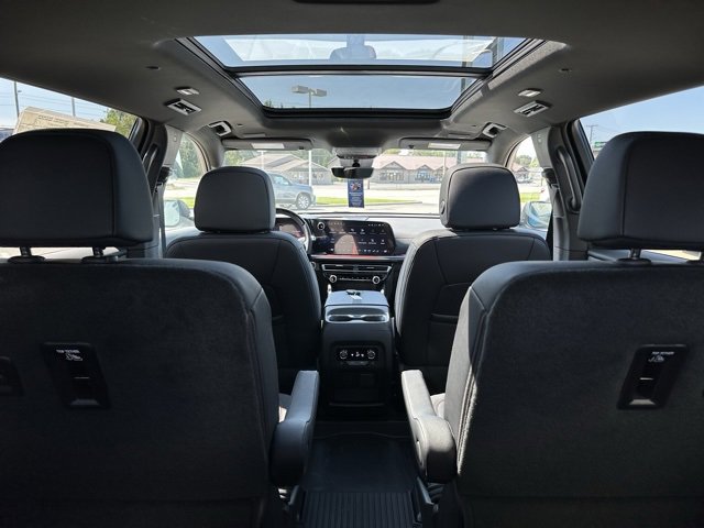 New 2026 Chevrolet Traverse RS w/ LPO, Floor Liner Package image 22