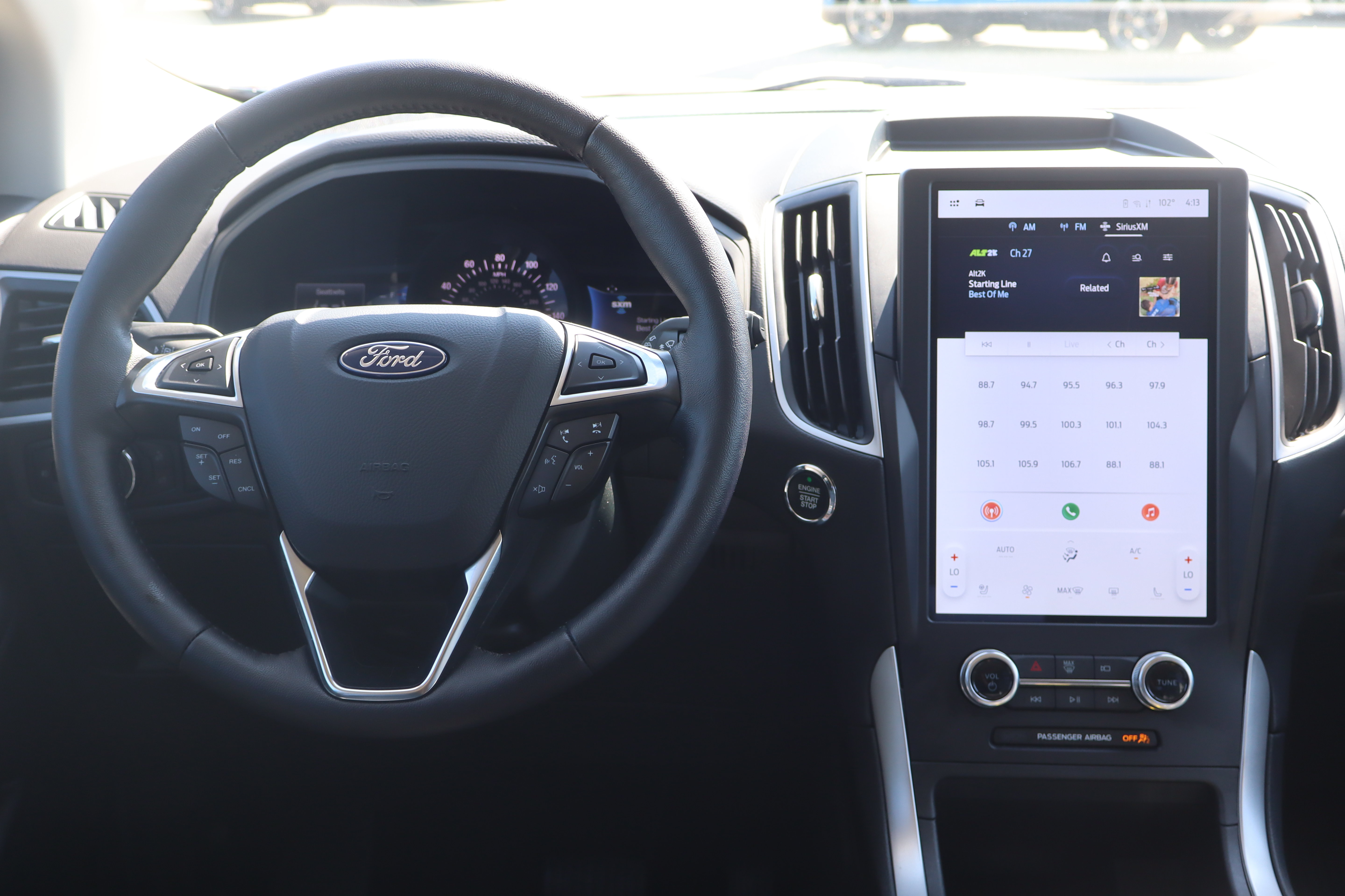 Used 2024 Ford Edge SEL w/ Sport Appearance Package AWD/4WD image 14