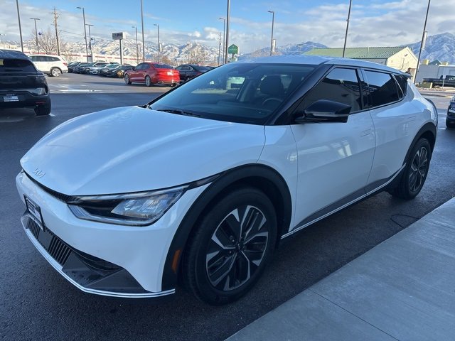 Used 2024 Kia EV6 Light image 3