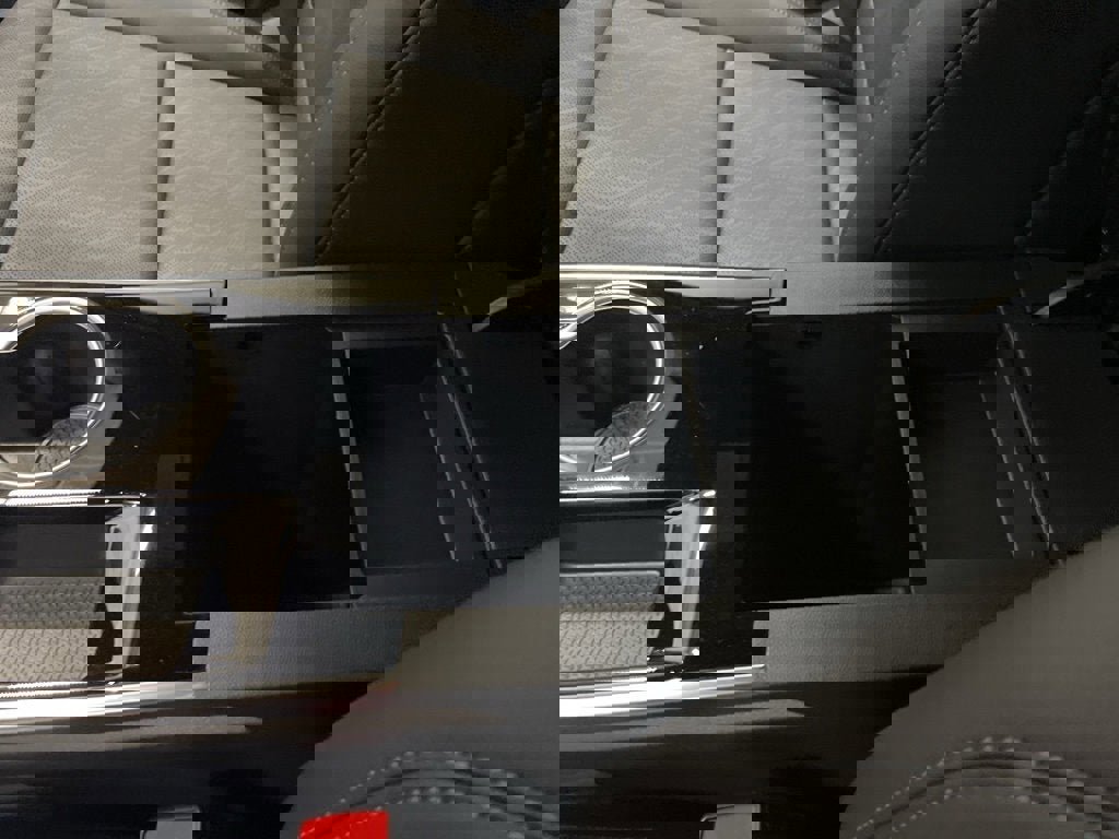 New 2026 Chevrolet Equinox LT w/ Convenience Package II image 17