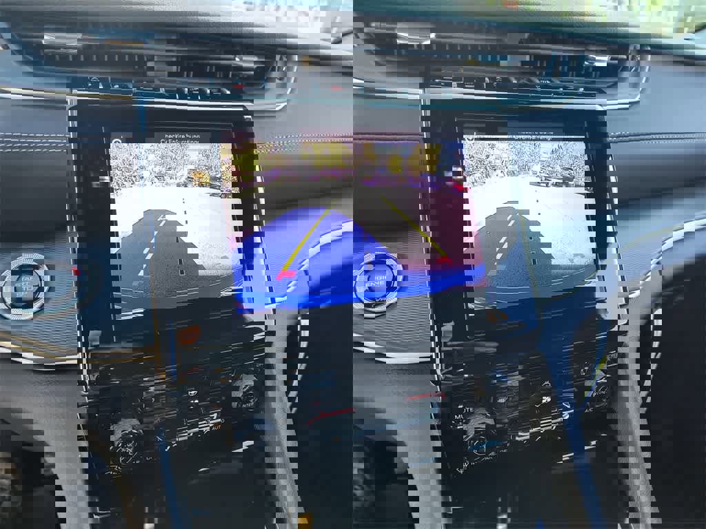 New 2025 Jeep Grand Cherokee Laredo X w/ Luxury Tech Group I image 17