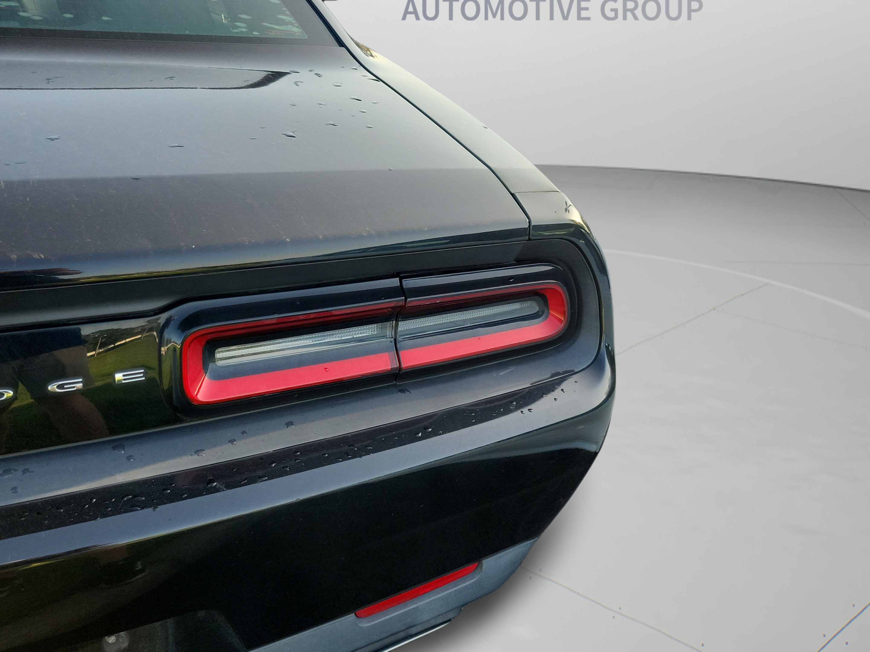 Used 2016 Dodge Challenger SXT RWD image 23