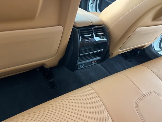 Used 2023 BMW 530i w/ Convenience Package RWD image 38