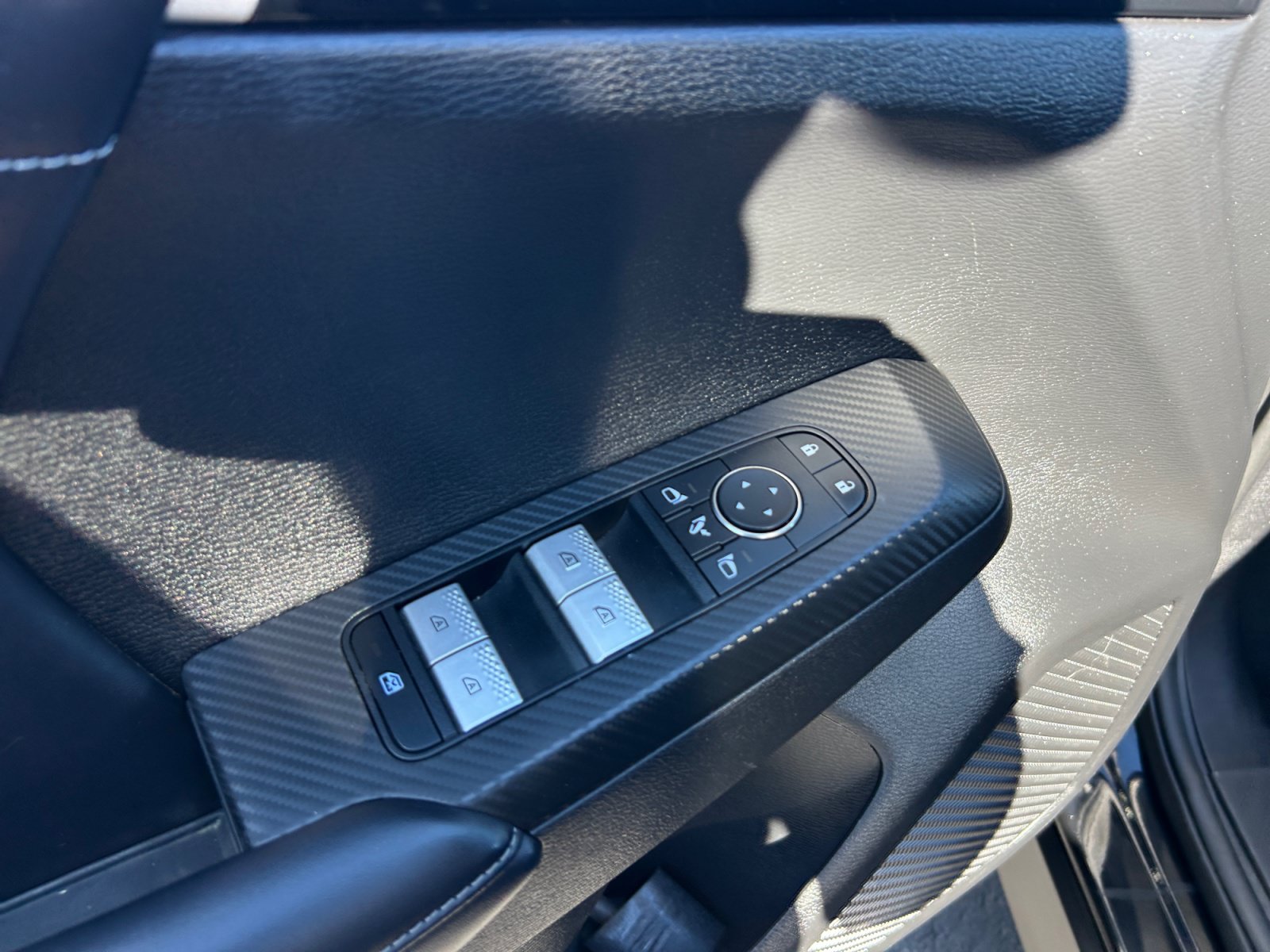 Used 2024 Mitsubishi Outlander SE FWD image 13