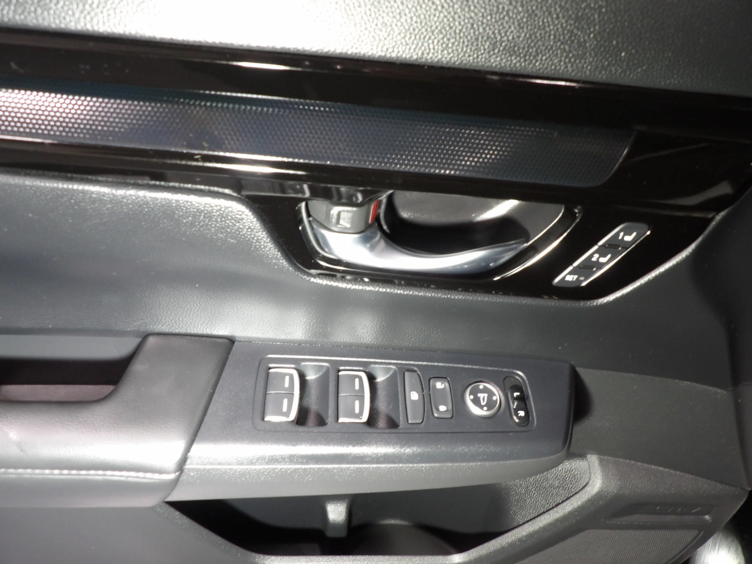 Used 2024 Honda CR-V EX-L image 9
