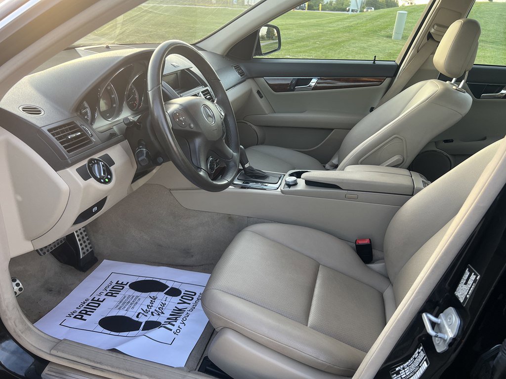 Used 2009 Mercedes-Benz C 300 4MATIC Sedan image 17