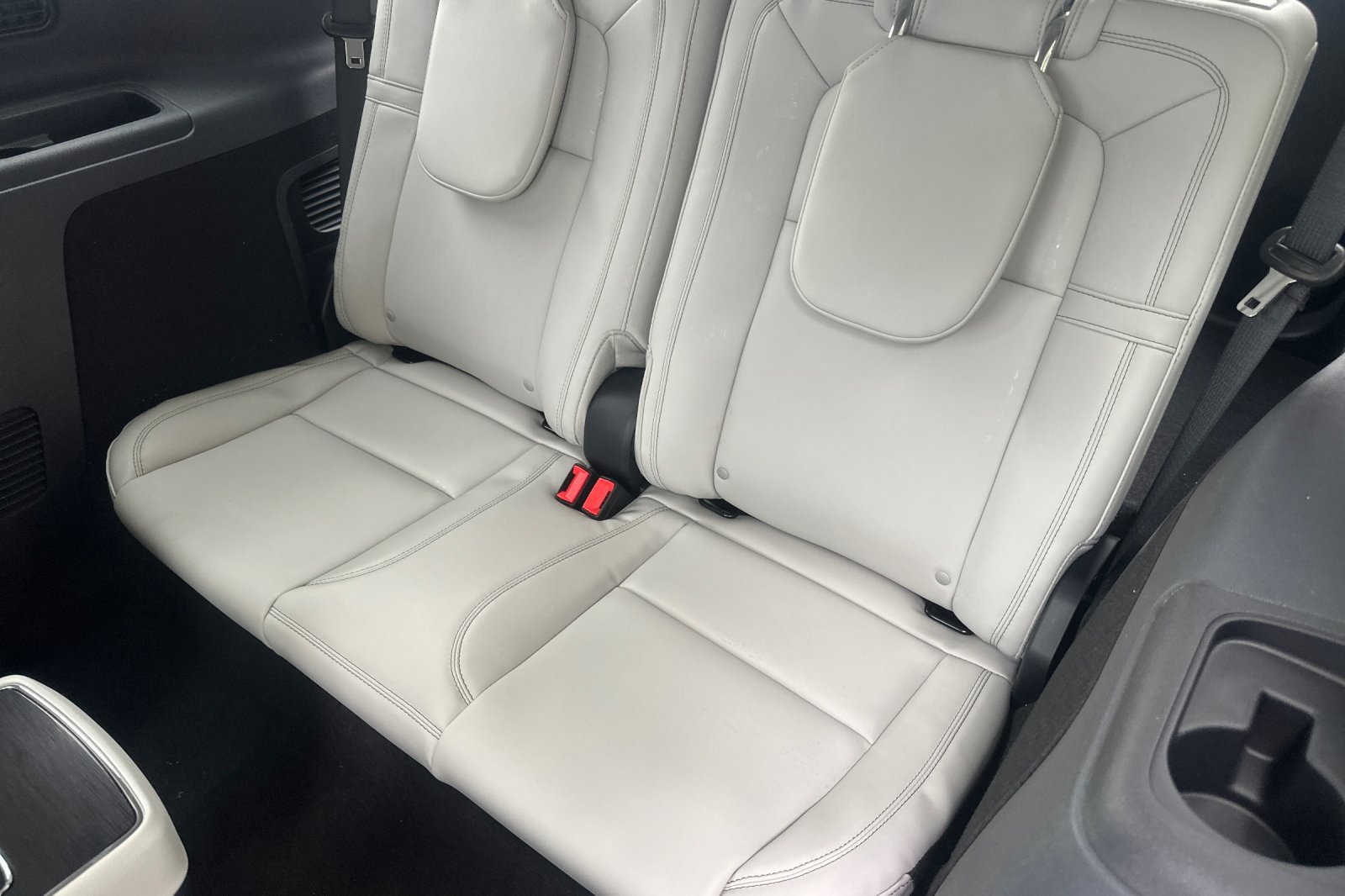 New 2026 Lincoln Aviator Reserve w/ Jet Appearance Package RWD image 12