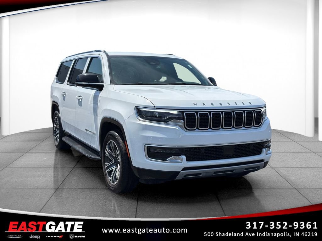 Used 2024 Jeep Wagoneer L Series II w/ Flexible Seating Group AWD/4WD image 1
