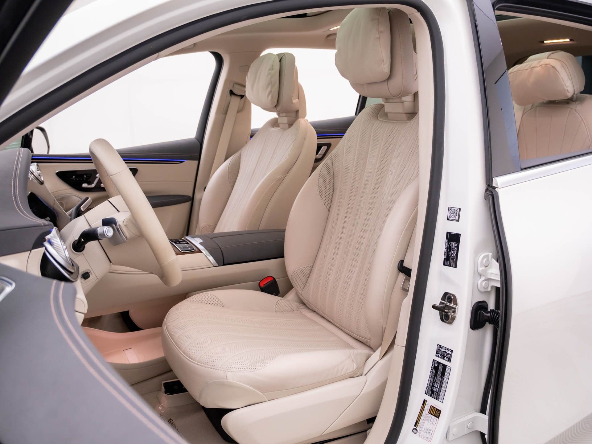 Used 2023 Mercedes-Benz EQS 580 4MATIC SUV image 19