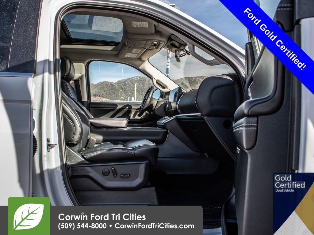 Used 2025 Ford Expedition Max Platinum image 20