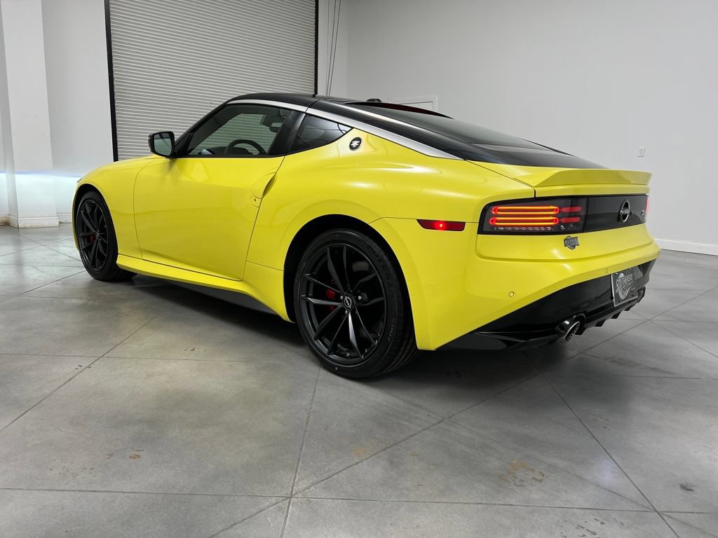 Used 2024 Nissan Z Performance w/ Floor Mat Package RWD image 6
