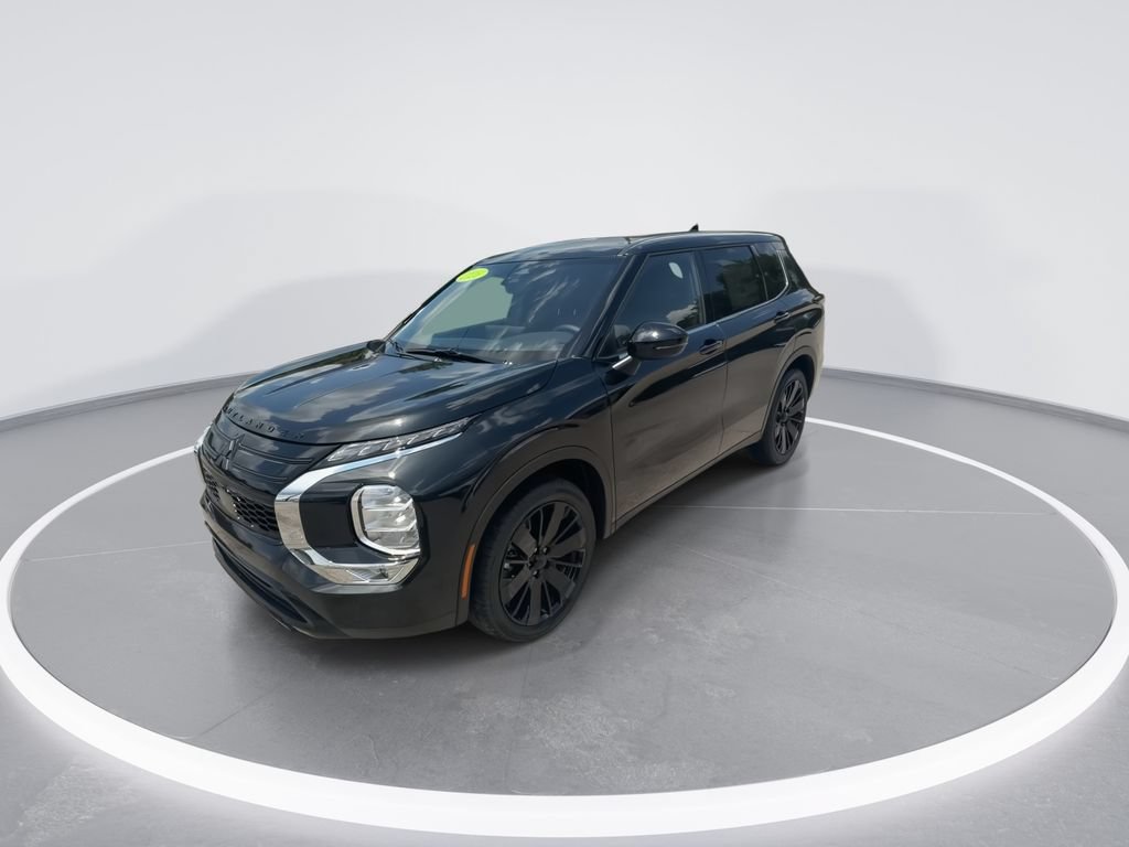New 2026 Mitsubishi Outlander LE FWD image 4