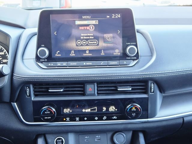 Certified 2023 Nissan Rogue SV image 22