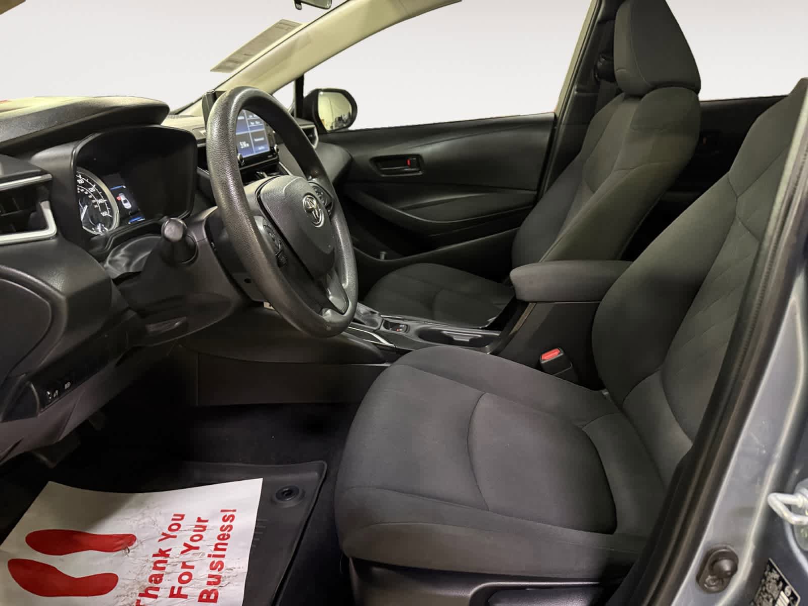 Used 2022 Toyota Corolla LE FWD image 15