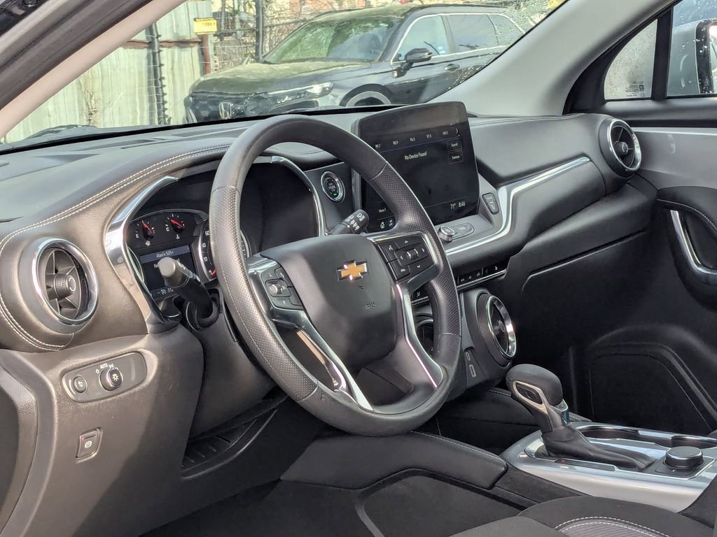 Used 2025 Chevrolet Blazer LT image 14