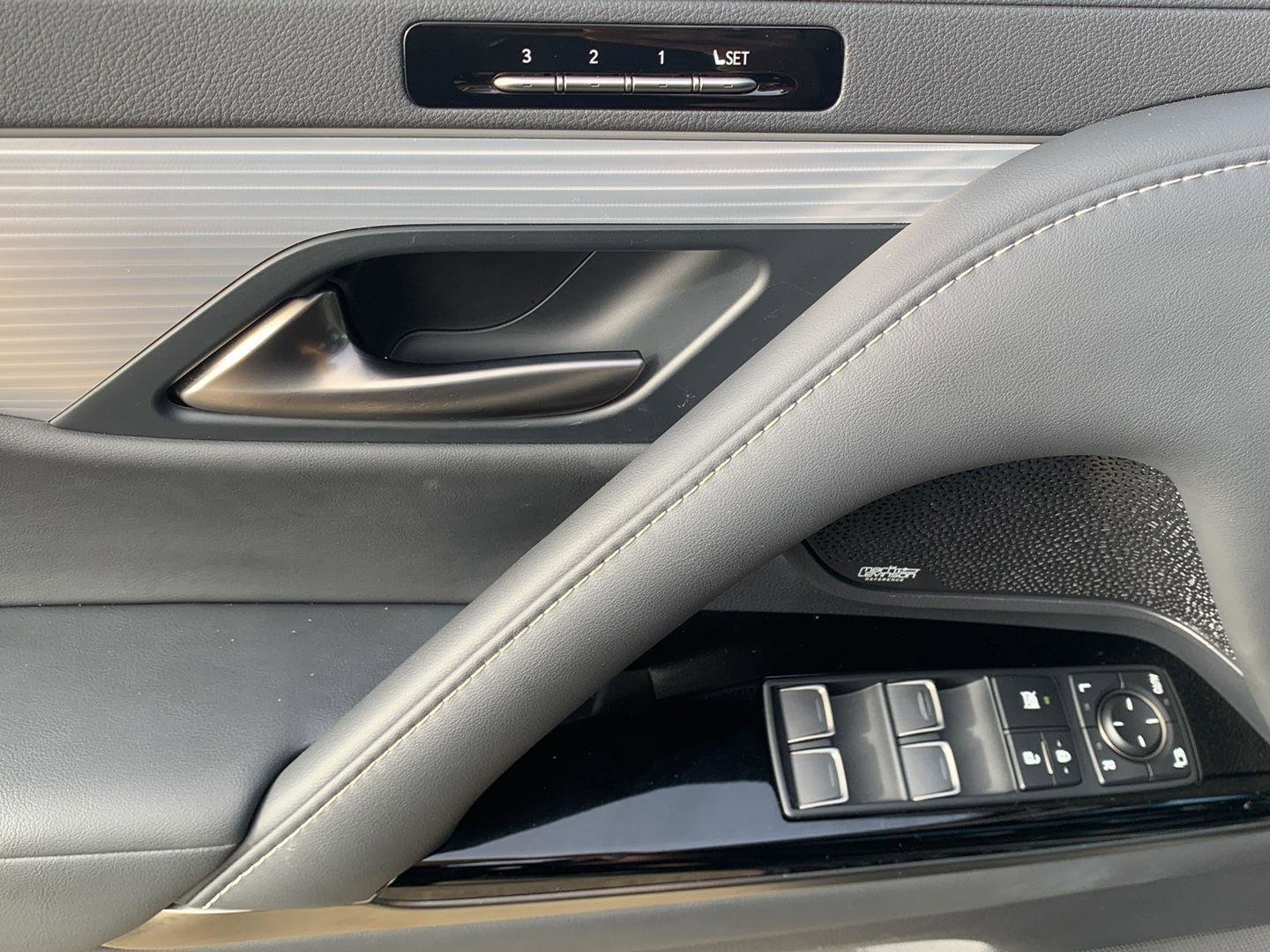 Used 2024 Lexus LX 600 F Sport image 13