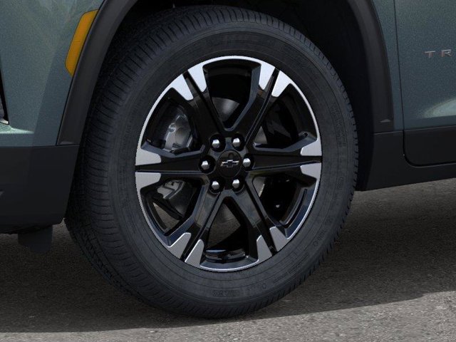 New 2027 Chevrolet Traverse LT w/ Sun and Wheel Package FWD image 9
