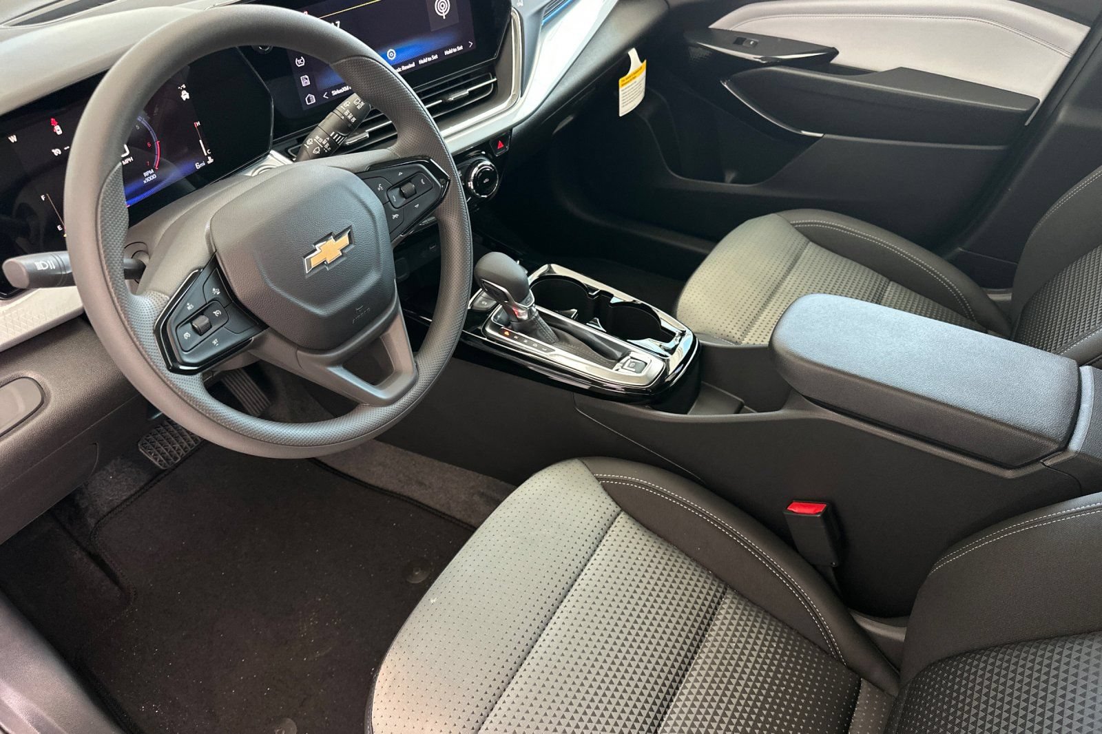 New 2026 Chevrolet Trax LT FWD image 10