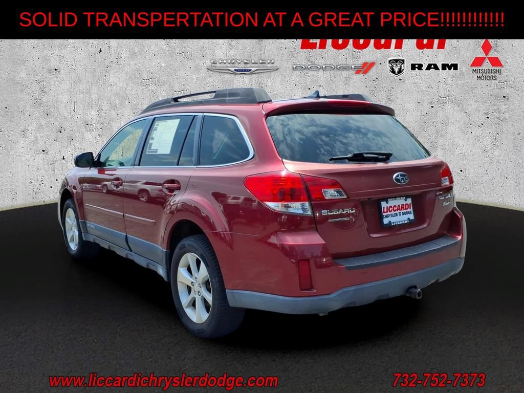 Used 2013 Subaru Outback 3.6R Limited w/ Moonroof Pkg AWD/4WD image 4