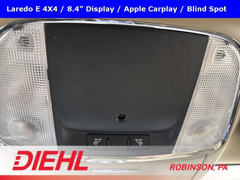 Used 2022 Jeep Grand Cherokee Laredo E image 36