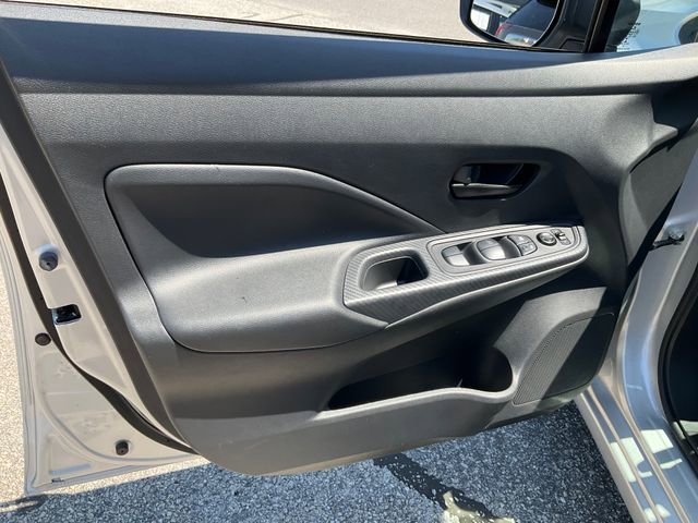 Used 2020 Nissan Versa S FWD image 6