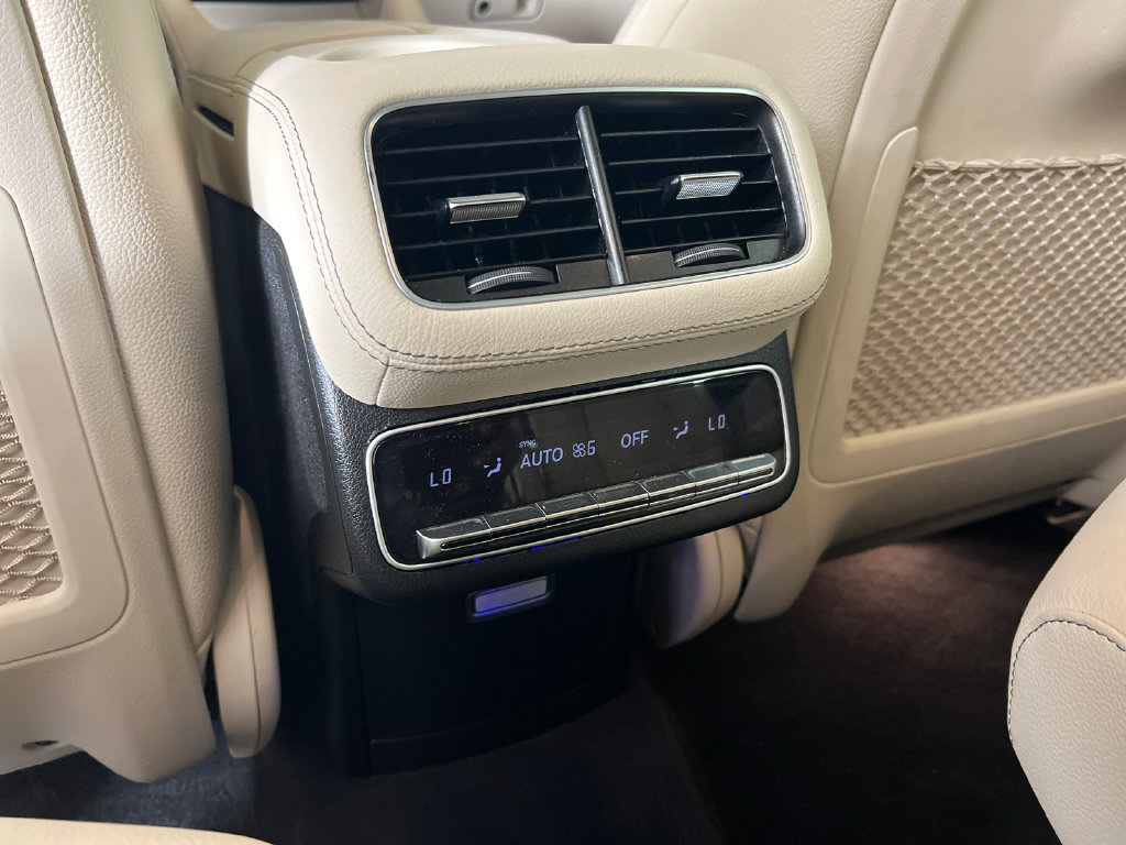 Certified 2024 Mercedes-Benz GLS 450 4MATIC image 23