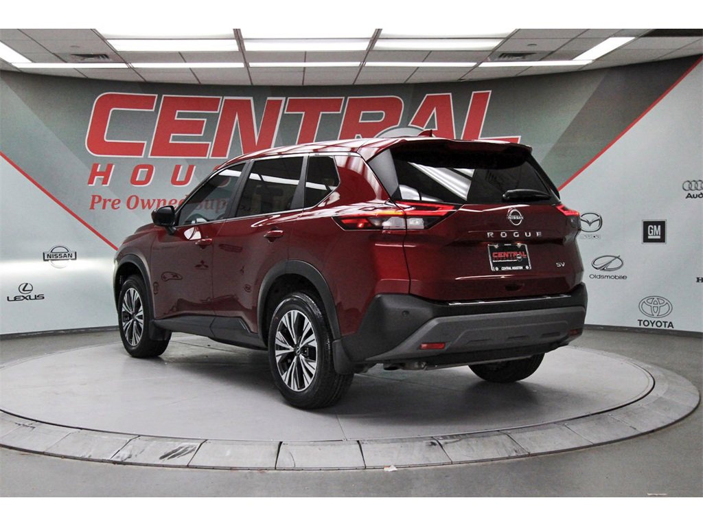 Used 2023 Nissan Rogue SV image 4